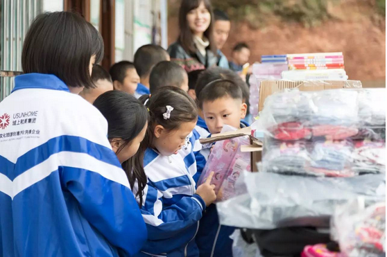 1479194863159906.png 32C1.tm.png