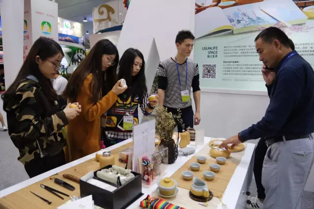 1479259933101068.png A8A5.tm.png